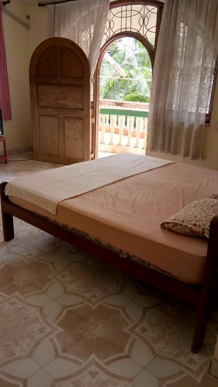Joaquina'S Guest House Калангуте Екстериор снимка