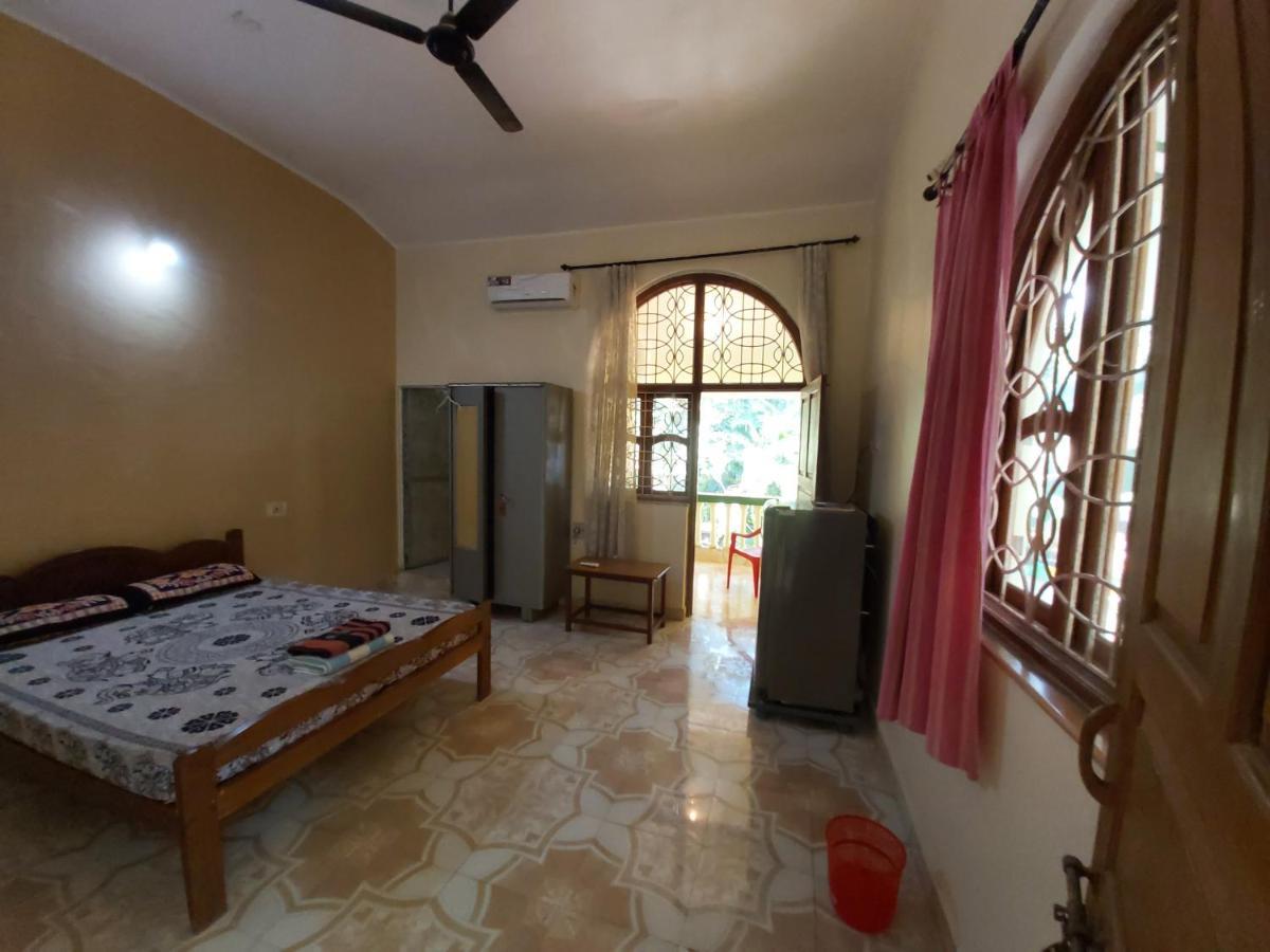 Joaquina'S Guest House Калангуте Екстериор снимка