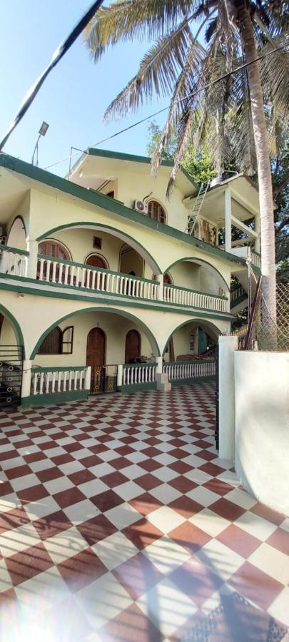 Joaquina'S Guest House Калангуте Екстериор снимка